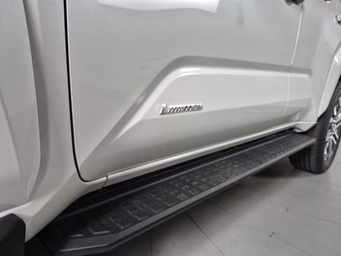 New 2026 Toyota 4Runner 4WD image 12