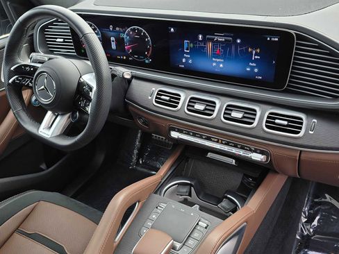 Used 2024 Mercedes-Benz GLE 63 AMG S image 12