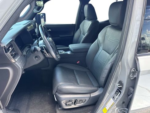 Used 2024 Lexus GX 550 w/ Accessory Package (Z1) AWD/4WD image 22
