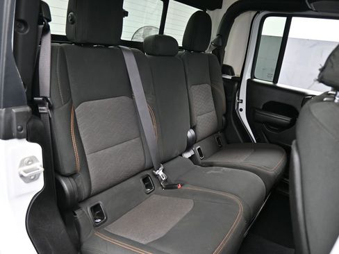 Used 2023 Jeep Gladiator Mojave image 44