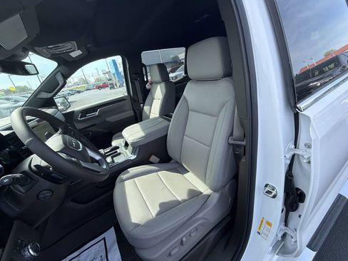 New 2026 GMC Sierra 1500 SLT w/ SLT Premium Package AWD/4WD image 17