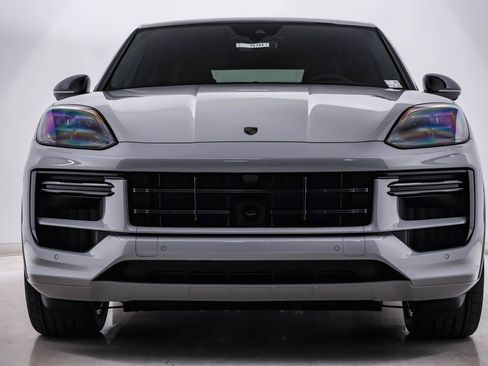 New 2026 Porsche Cayenne Turbo image 6