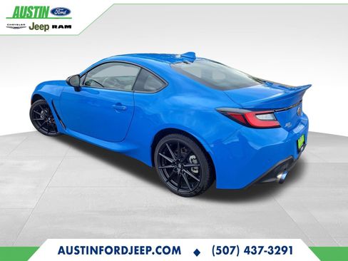 Used 2024 Toyota GR86 Premium image 3