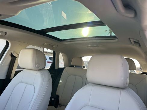 Used 2022 Audi Q3 2.0T Premium w/ Convenience Package image 22