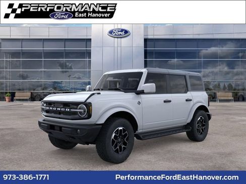 New 2026 Ford Bronco Outer Banks AWD/4WD image 1