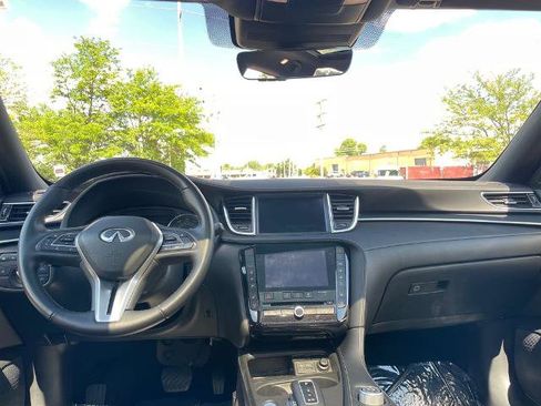 Certified 2025 INFINITI QX50 Sport AWD/4WD image 13