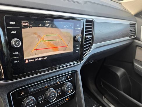 Used 2023 Volkswagen Atlas SE FWD image 21