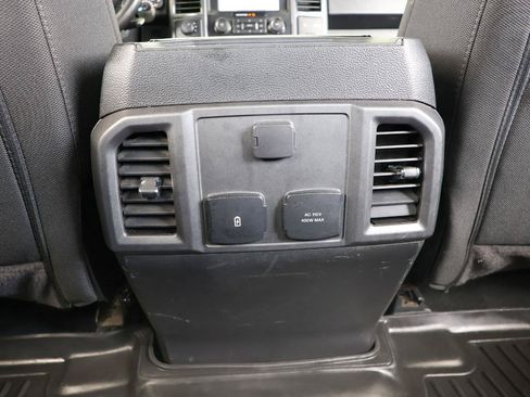 Used 2019 Ford F150 XLT w/ Equipment Group 302A Luxury AWD/4WD image 44