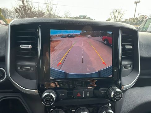 Used 2025 RAM 2500 Big Horn w/ Bed Convenience Group image 32