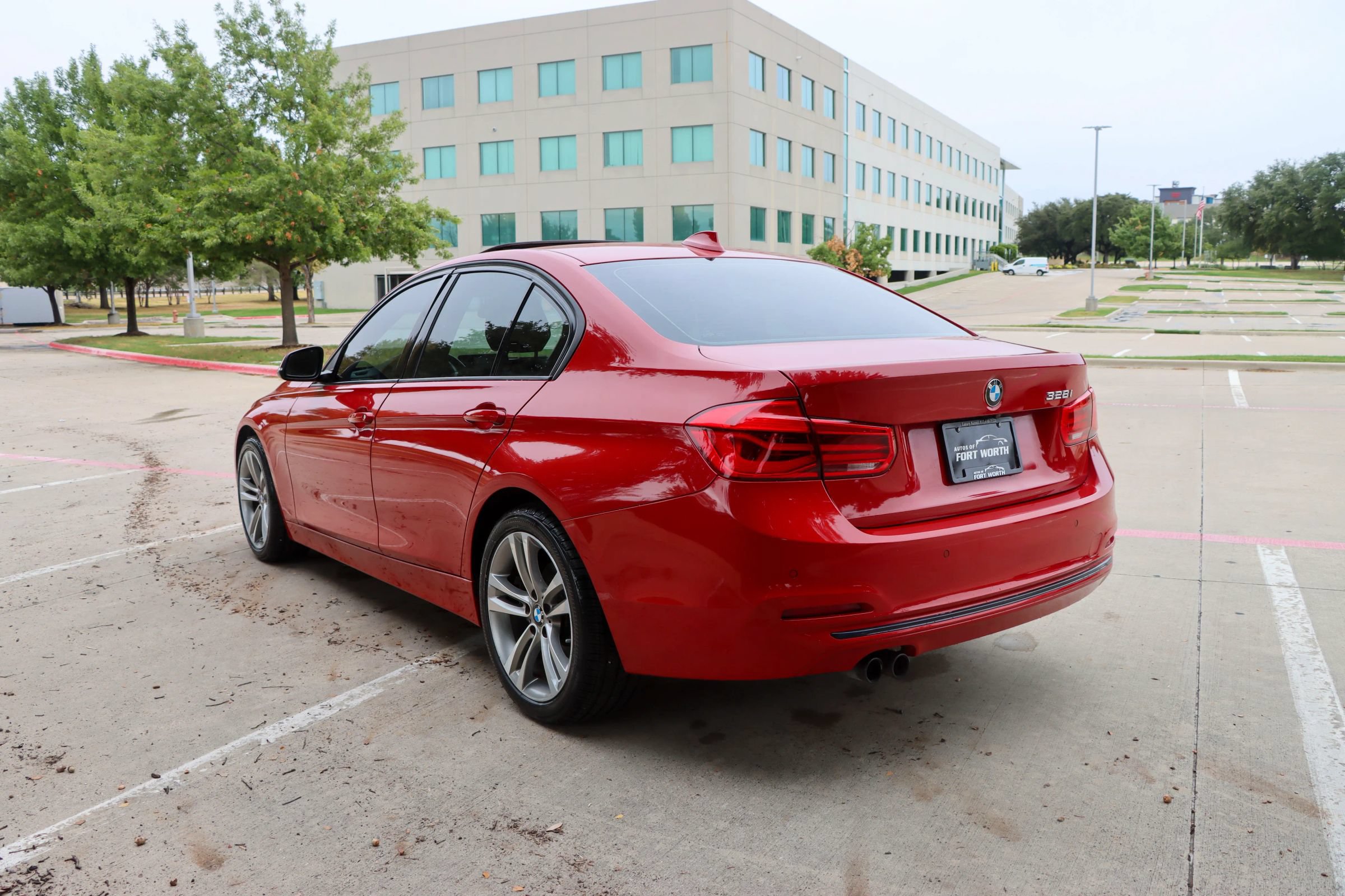 Used 2016 BMW 328i Sedan RWD image 5