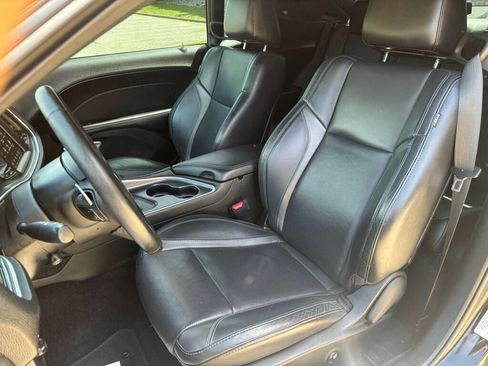 Used 2018 Dodge Challenger GT w/ Technology Group image 11