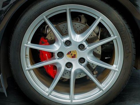 Used 2015 Porsche 911 Carrera S image 41