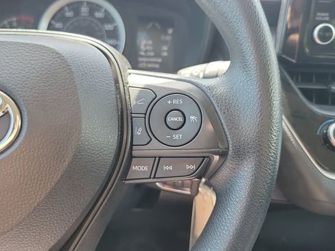 Certified 2022 Toyota Corolla LE FWD image 21