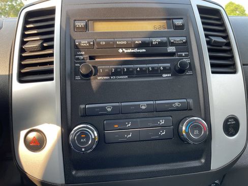 Used 2012 Nissan Xterra PRO-4X w/ Pro-4x Leather Pkg image 27