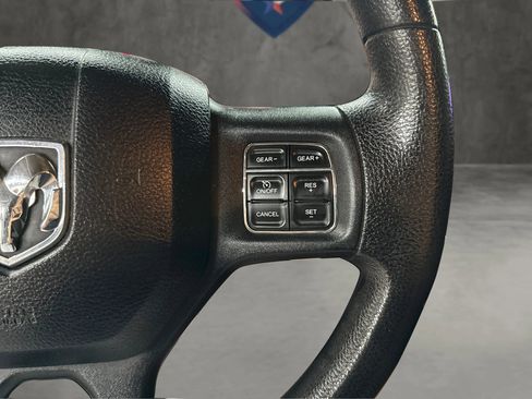 Used 2015 RAM 1500 Express AWD/4WD image 21