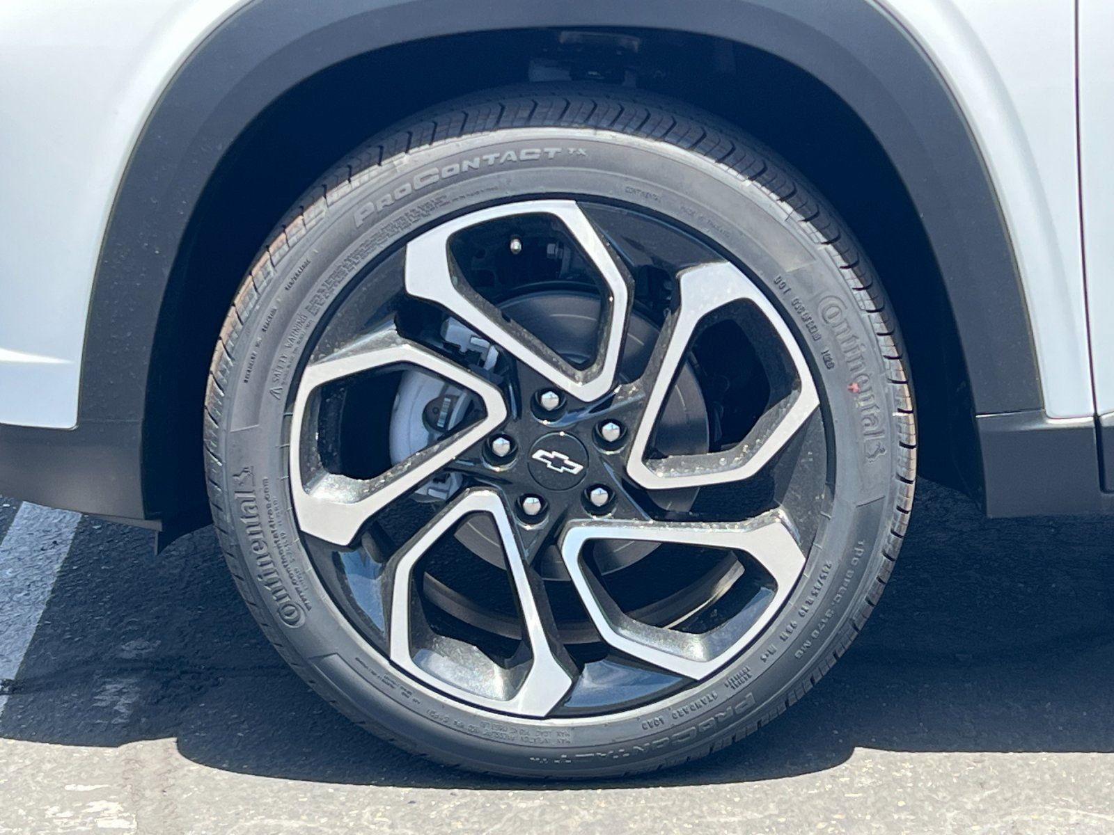 New 2026 Chevrolet Trax RS w/ Driver Confidence Package FWD image 25