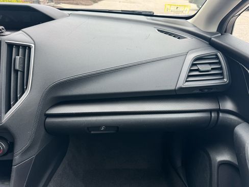 Used 2019 Subaru Impreza 2.0i Premium w/ Eyesight & BSD/Rcta & SRF image 15