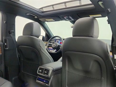 Used 2025 Mercedes-Benz GLS 450 GLS 450 image 26