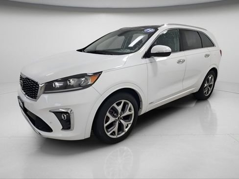Used 2019 Kia Sorento SX image 9