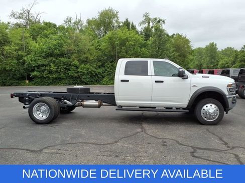 New 2026 RAM 5500 Tradesman AWD/4WD image 8