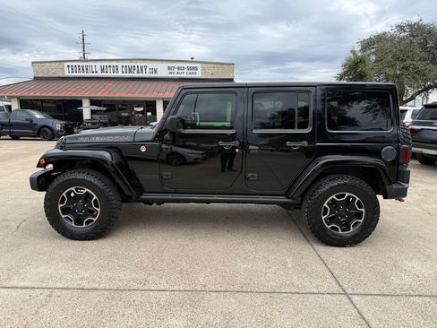 Used 2016 Jeep Wrangler Unlimited Rubicon image 4
