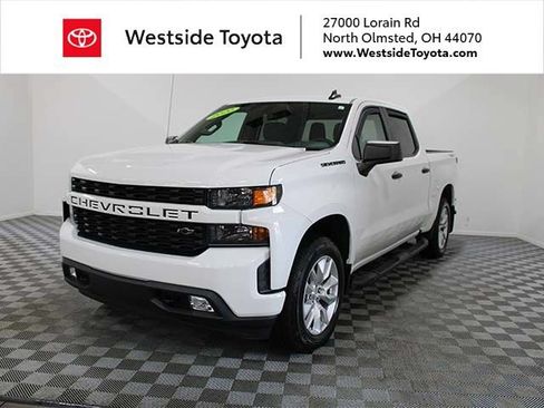 Used 2020 Chevrolet Silverado 1500 Custom w/ Custom Value Package AWD/4WD image 1