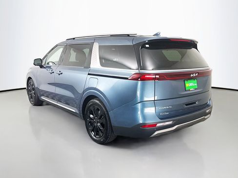 Used 2023 Kia Carnival SX Prestige image 7