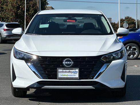 New 2025 Nissan Sentra S image 9