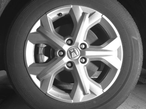 Used 2025 Honda HR-V LX image 12