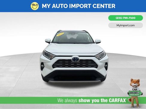 Used 2019 Toyota RAV4 Limited AWD/4WD image 2