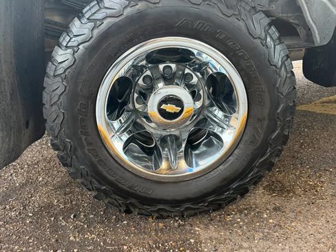 Used 2021 Chevrolet Silverado 3500 LT w/ Texas Edition AWD/4WD image 8