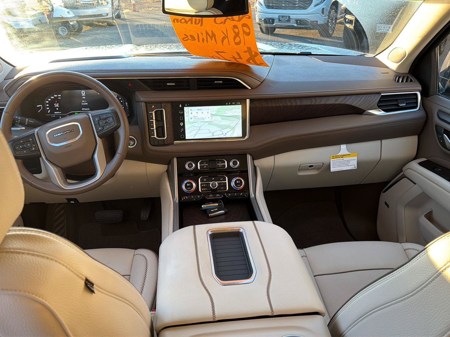 Used 2023 GMC Yukon Denali AWD/4WD image 2