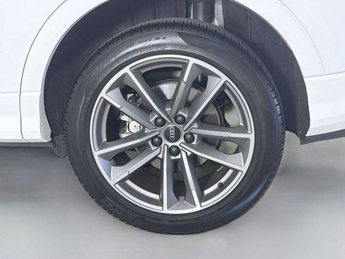 Used 2023 Audi Q3 2.0T Premium w/ Black Optic Sport Package AWD/4WD image 31