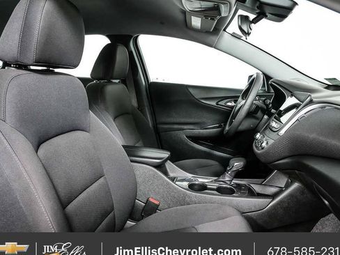 Used 2023 Chevrolet Malibu LT FWD image 21