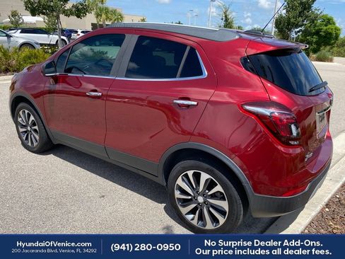 Used 2021 Buick Encore Preferred w/ Safety Package II AWD/4WD image 9