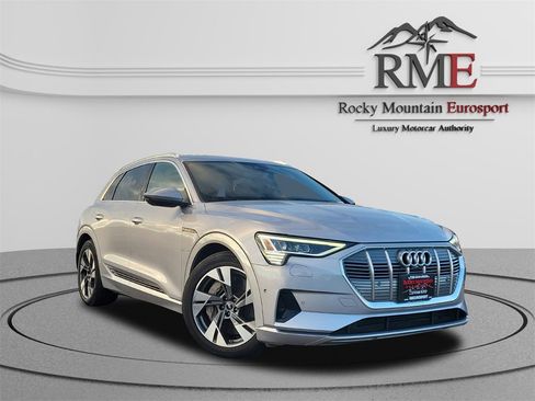 Used 2022 Audi e-tron Premium Plus w/ Premium Plus Package image 1