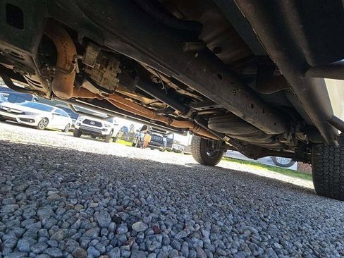 Used 2016 Toyota Tacoma TRD Sport w/ Premium & Technology Package image 10