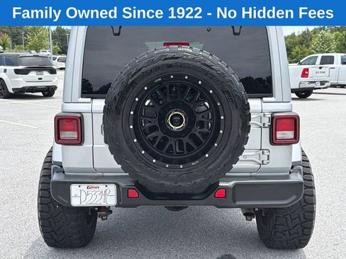 Certified 2023 Jeep Wrangler Unlimited Sahara AWD/4WD image 6