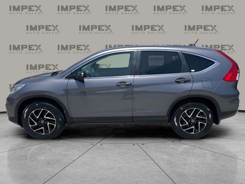 Used 2016 Honda CR-V SE image 2