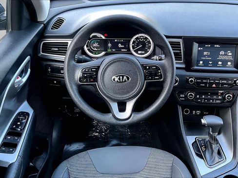 Used 2019 Kia Niro LX FWD image 6