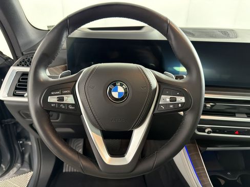 Certified 2024 BMW X5 xDrive40i w/ Premium Package AWD/4WD image 18