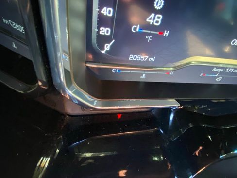 Used 2023 GMC Sierra 1500 SLT w/ SLT Premium Plus Package image 5