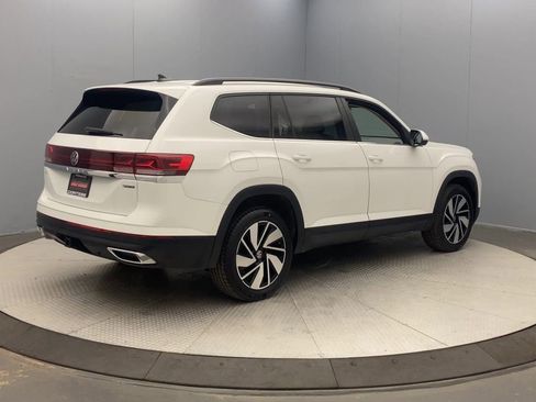 Used 2024 Volkswagen Atlas SE AWD/4WD image 5