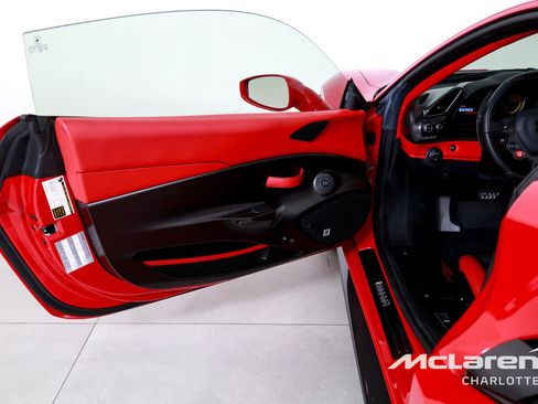 Used 2020 Ferrari 488 Pista Coupe RWD image 10