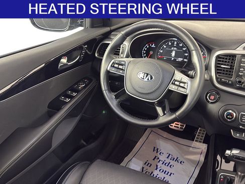 Used 2019 Kia Sorento SX image 17
