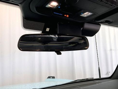 Certified 2025 Ford Bronco Heritage Edition image 17