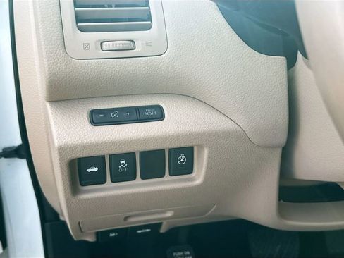 Used 2016 Nissan Altima 2.5 SL w/ 2.5 Technology w/LED Package image 11