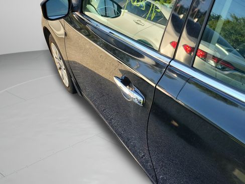 Used 2017 Nissan Sentra SV FWD image 27