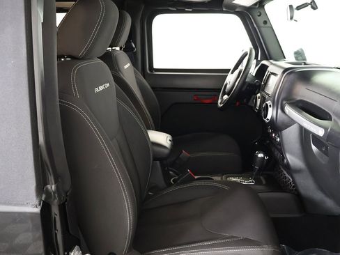 Used 2015 Jeep Wrangler Rubicon image 22