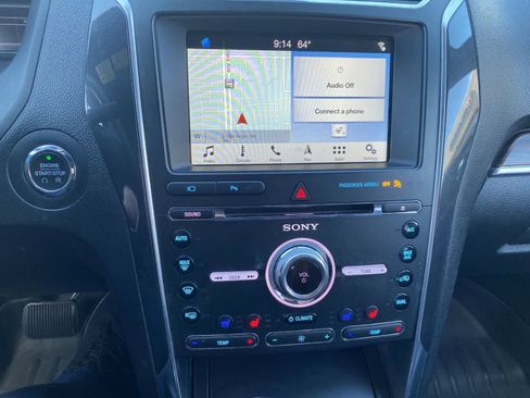 Used 2018 Ford Explorer Limited FWD image 16